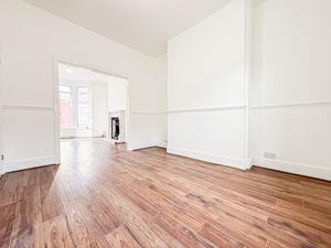 Photo 17- click for photo gallery